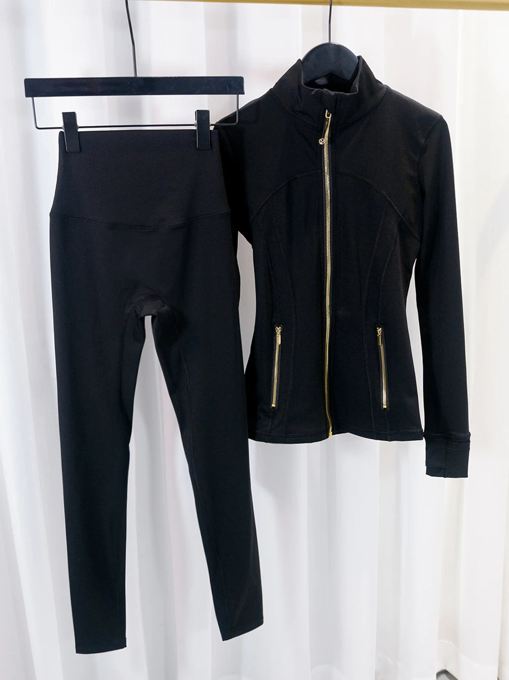 Gold Zipper Yoga Set 💪✨ | Quick-Dry Slim Fit Sports Jacket & Leggings Activewear Set